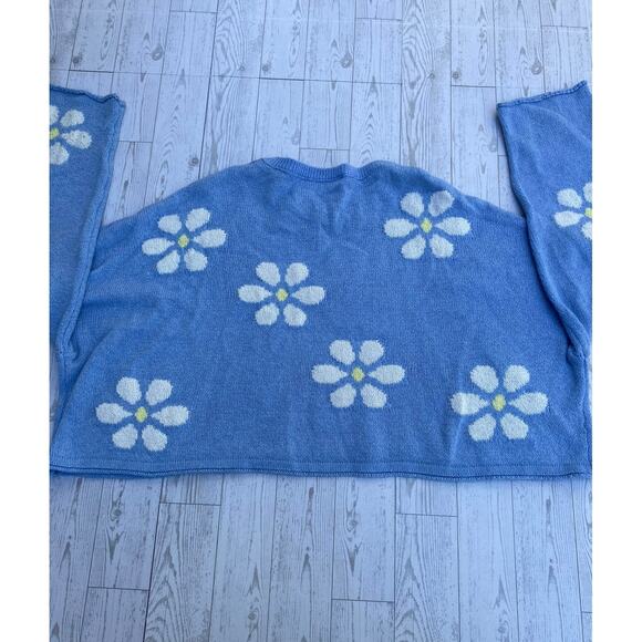 Moon & Madison Women’s Large Blue Daisy Knit Cropped Sweater Soft Floral Y2K - Picture 5 of 6